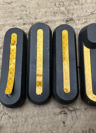 Пластиковые заглушки на колеса электросамоката xiaomi m365