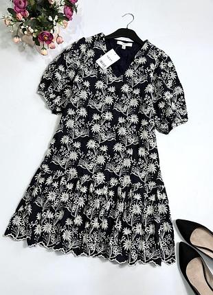 Шикарна якісна сукня з вишивкою next