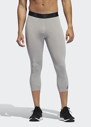 Чоловічі спортивні тайтси adidas techfit 3/4 у сірому кольорі