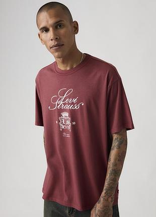 Чоловіча футболка levi’s premium vintage fit graphic 873730393 — винний відтінок oxblood, вільний крій, вінтажний стиль, м’яка бавовна. оригінал.