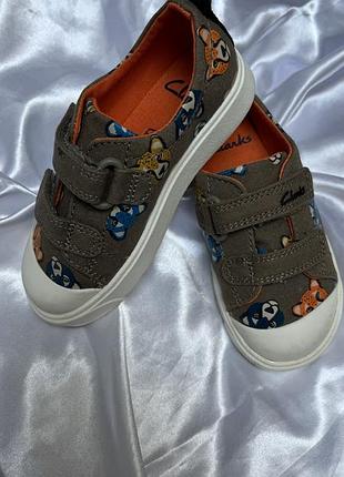 Кеди clarks