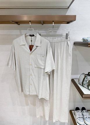 Чоловічий літній костюм з льону loro piana