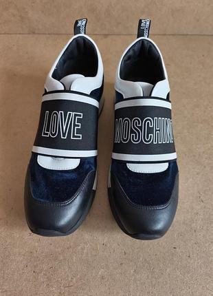 Кроссовки love moschino