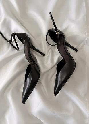 Туфлі від zara