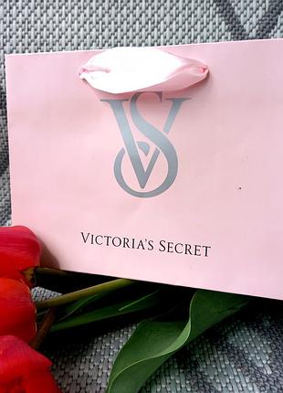 Новий фірмовий пакет  victoria secret