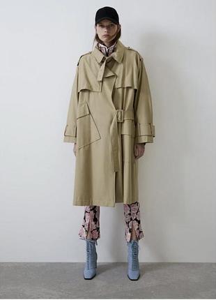 Шикарний тренч від  zara.