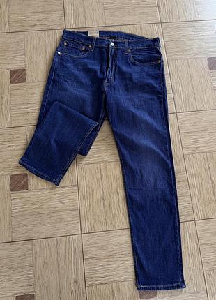 Levi’s 502 taper