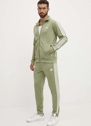 Оригінальний спортивний костюм adidas essentials. розмір xl
