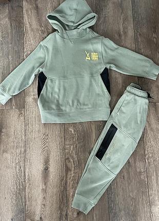 Спортивний костюм zara