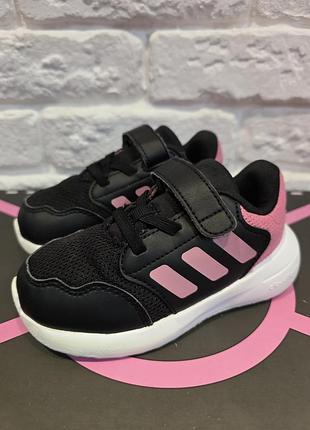 Кросівки adidas 23.5розмір, 13.5см
