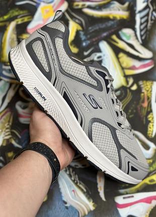 Кросівки чоловічі skechers extra wide fit mens go run running