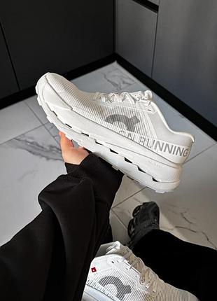 On cloudtilt cloudrunner whitе 5