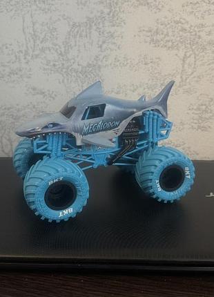 Автомодель monster jam megalodon  машинка іграшка