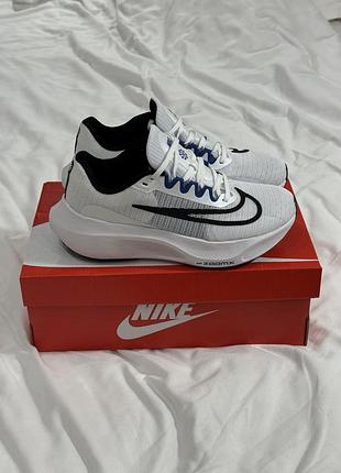 Nike sneakers zoom fly 5 ultra-lightweight