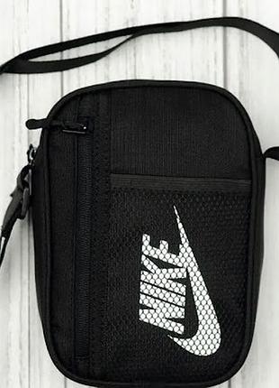 Барсетка через плече чорна nike
