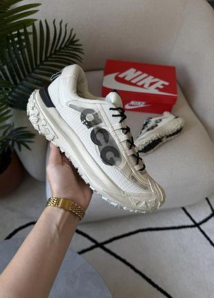 Nike acg mountain fly 2 low beige/black