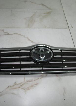 Решітка радіатора дорест toyota avensis t25 2003-2008