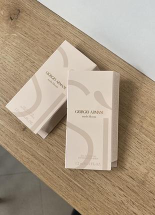 Новинка ! пробник аромату giorgio armani — sì nude bloom