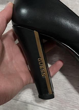 Черные туфли от guess