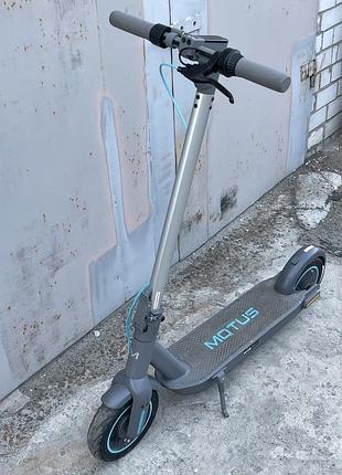 Електросамокат motus scooty10