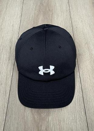 Кепка чорна under armour