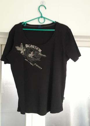 Cecil
44/xxl/52
жіноча чорна базова  бавовняна футболка з короткими  рукавами  з абстрактним принтом
дуже хороший стан без дефектів