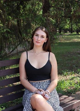 Чорний жіночий топ