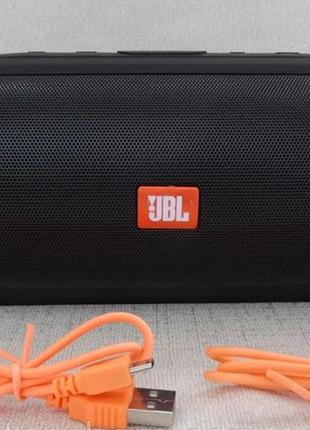 Портативна blutooth-колонка jbl chrge 3