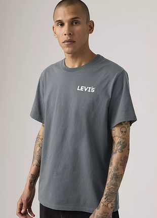 Оверсайз футболка levis