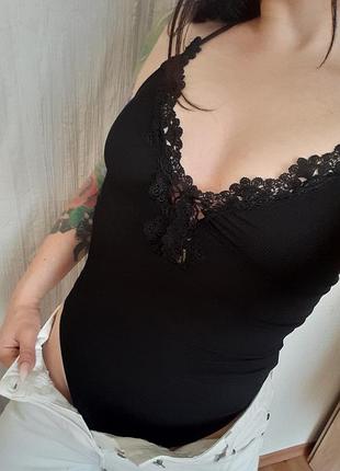 Эластичное боди в рубчик с кружевом topshop