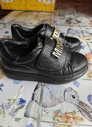 Шкіряні туфлі moschino teen для дівчинки