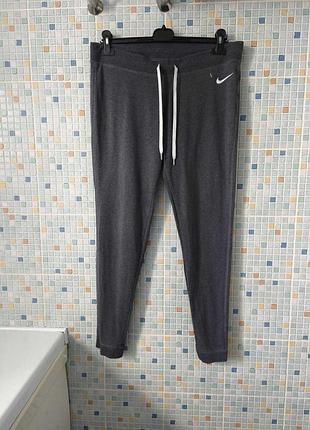 Лосины nike.