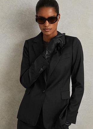 Чёрный пиджак reiss — смешанный состав с добавлением шерсти 50%