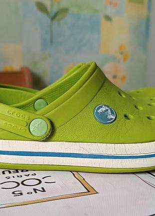 Фирменные кроксы шлепанцы crocs р с.12-13-18 см по точкам,18,5 до загиба.