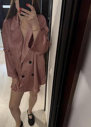 Атласний рожевий двобортний оверсайз піджак zara піджак блейзер жатка зара