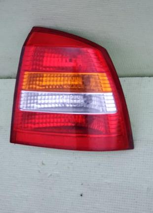Фонарь задний правый opel astra g, 1998-2005, хетчбек, оригинал, б.у., 90521544