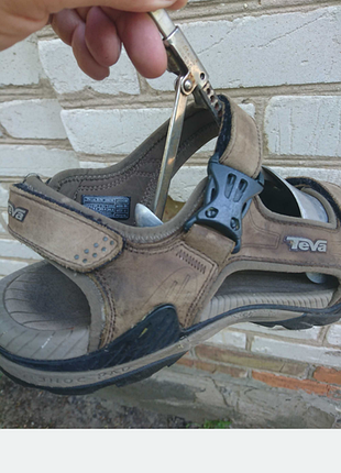 Teva треккинговые сандалии 2