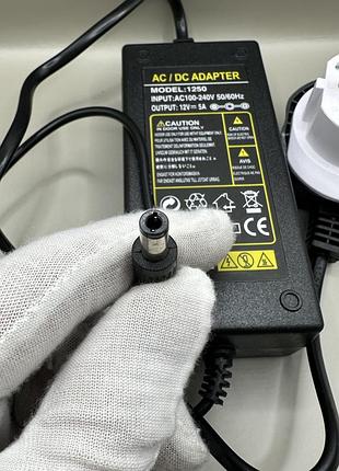 Блок живлення 12v 5a (5,5 × 2,5 мм)