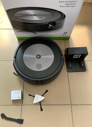Б/у. робот-пилосос irobot roomba j715840