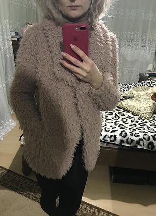 Мягенькая шубка zara