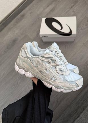 Жіночі кросівки gel nyc light grey