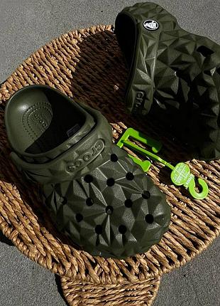 Сабо crocs classic geometric kids  crocs geometric kids crocs geometric army хакі