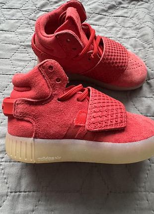 Кросівки adidas. хайтопи