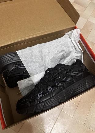 Чорні кросівки nike p-6000