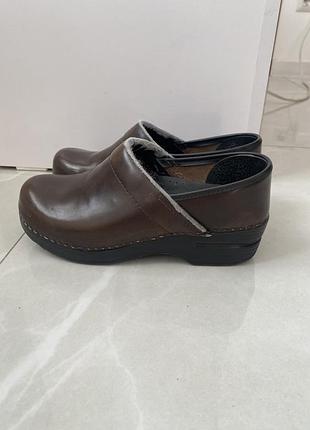 Взуття dansko 2