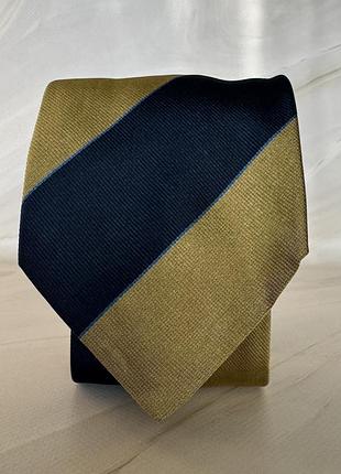 Колекційний burberry's — шовк, англія. герб regimental style. еталон стилю