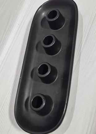 Черный керамический подсвечник бренда home accents.