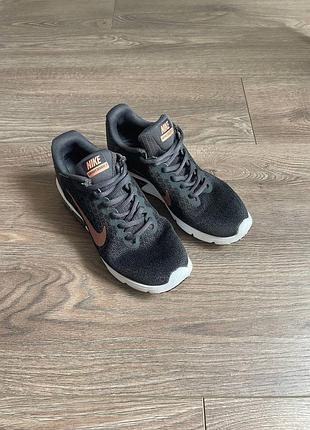 Кросівки nike-37 розмір
