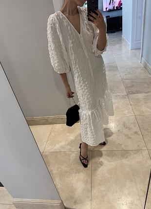 Сукня біла на ґудзиках zara