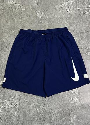 Nike спортивні нейлонові шорти l  розмір оригінал